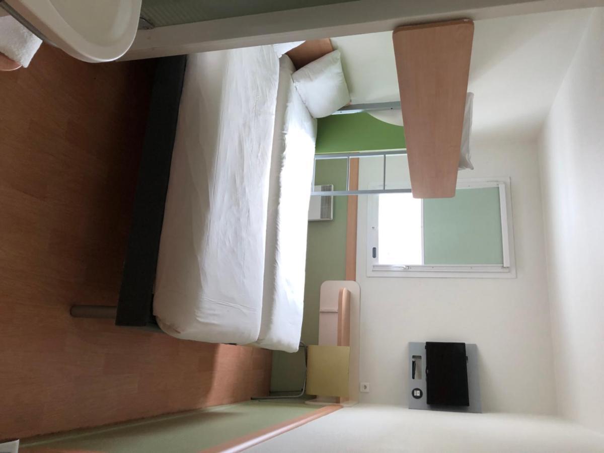 Ibis Budget Mantes-La-Jolie Esterno foto