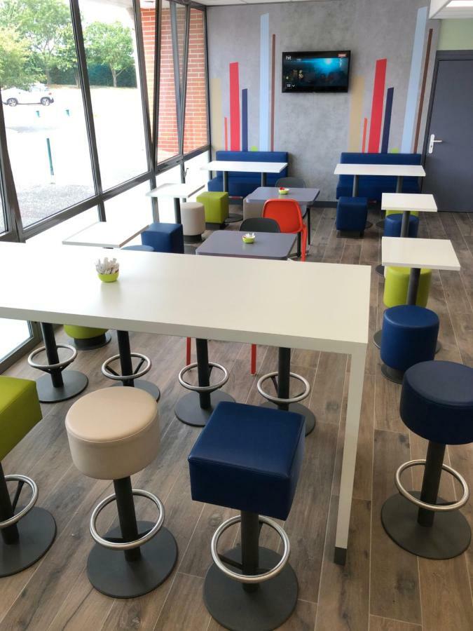 Ibis Budget Mantes-La-Jolie Esterno foto