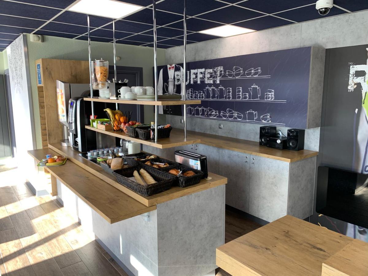 Ibis Budget Mantes-La-Jolie Esterno foto